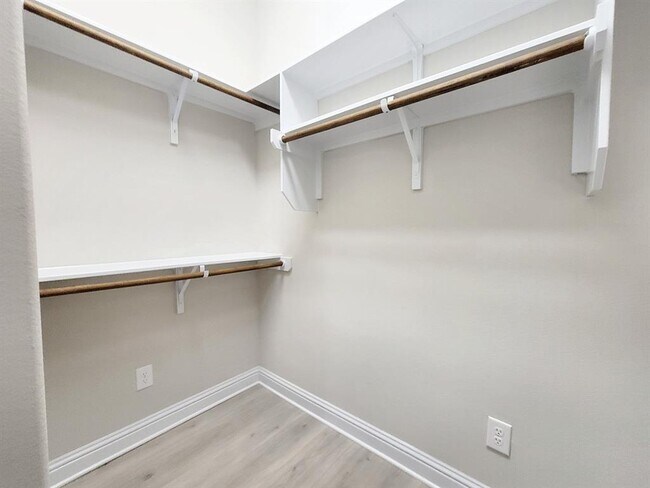 Building Photo - 601 C-Bar Ranch Trl