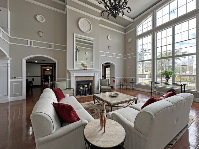 Building Photo - 152 SW Peacock Blvd