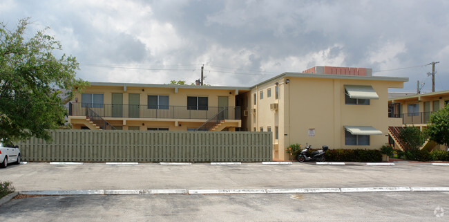 Building Photo - Palms of 23RD