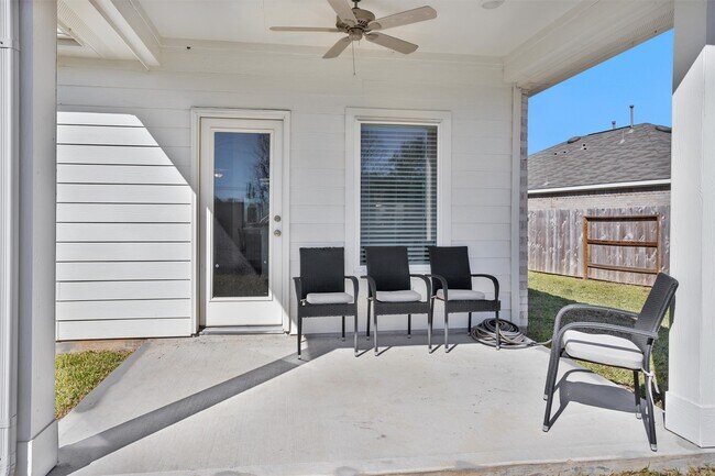 Building Photo - 2127 Heather Rdg Wy