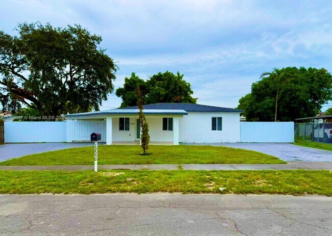 Building Photo - 12550 NW 23rd Ave