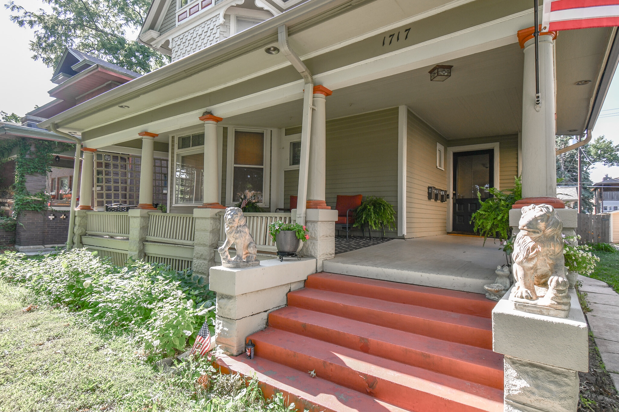 Building Photo - 1717 D St