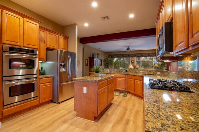 Building Photo - 81083 Avenida Tres Lagunas