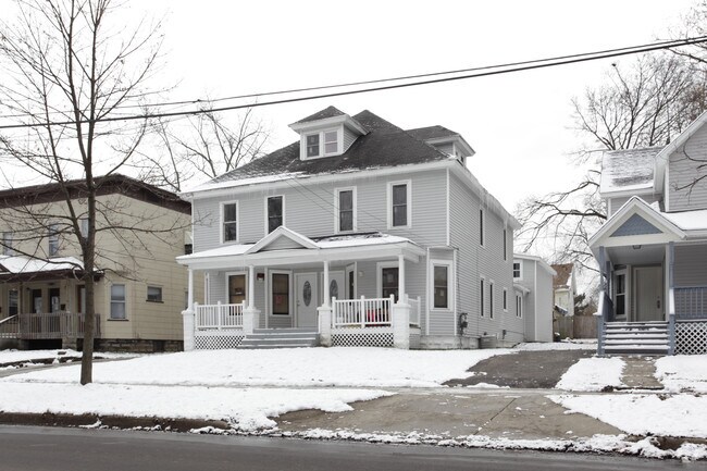 Building Photo - 614 Reed St