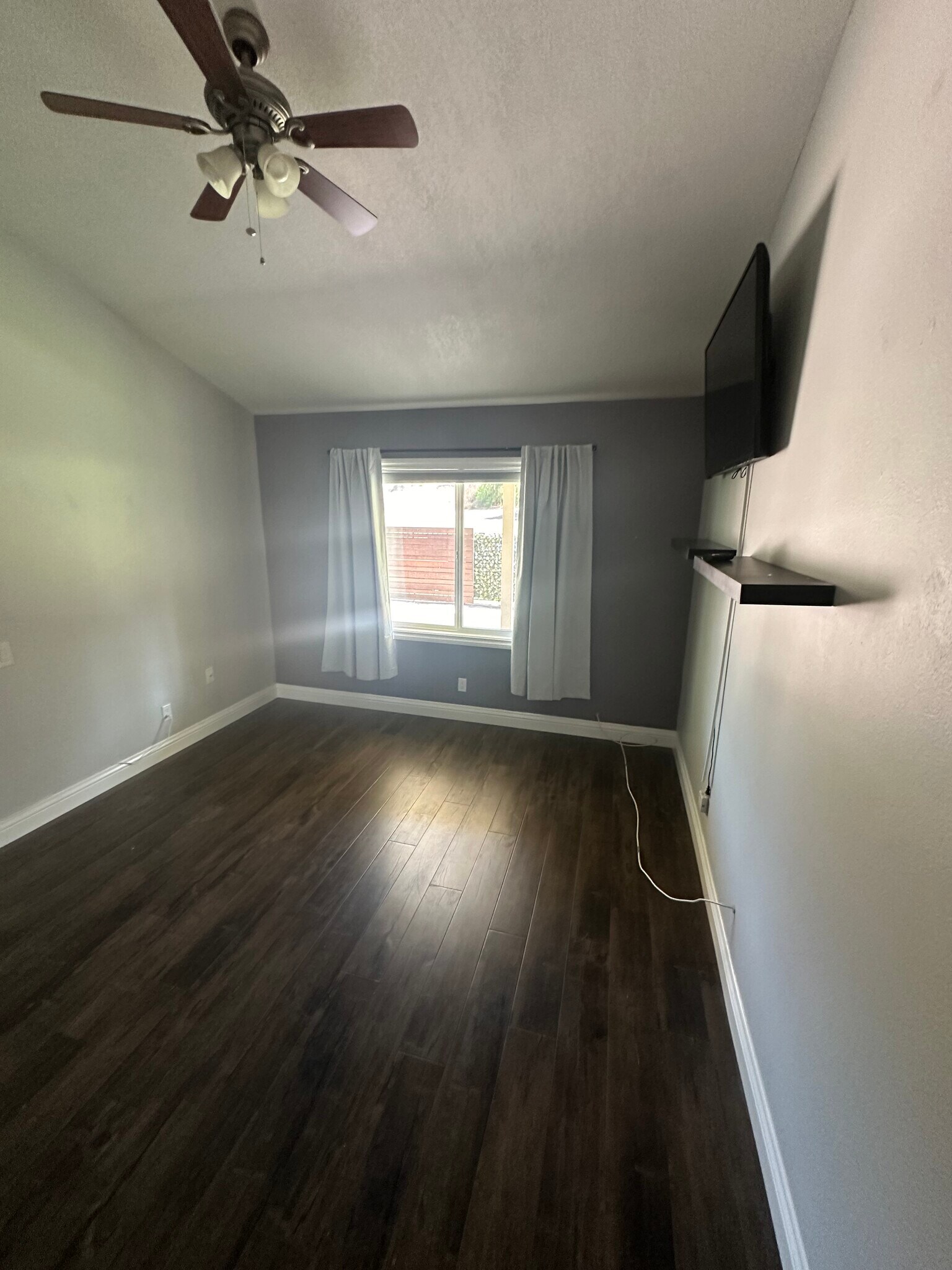 Building Photo - 4176 Minnecota Dr
