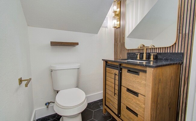 Building Photo - 14231 Misty Meadow Ln