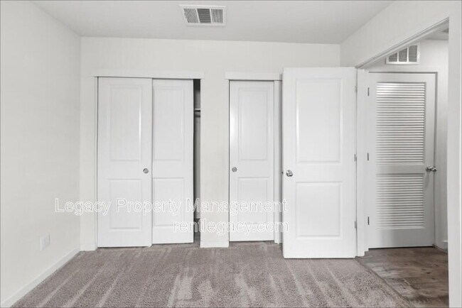Building Photo - 4360 White Ash Ln