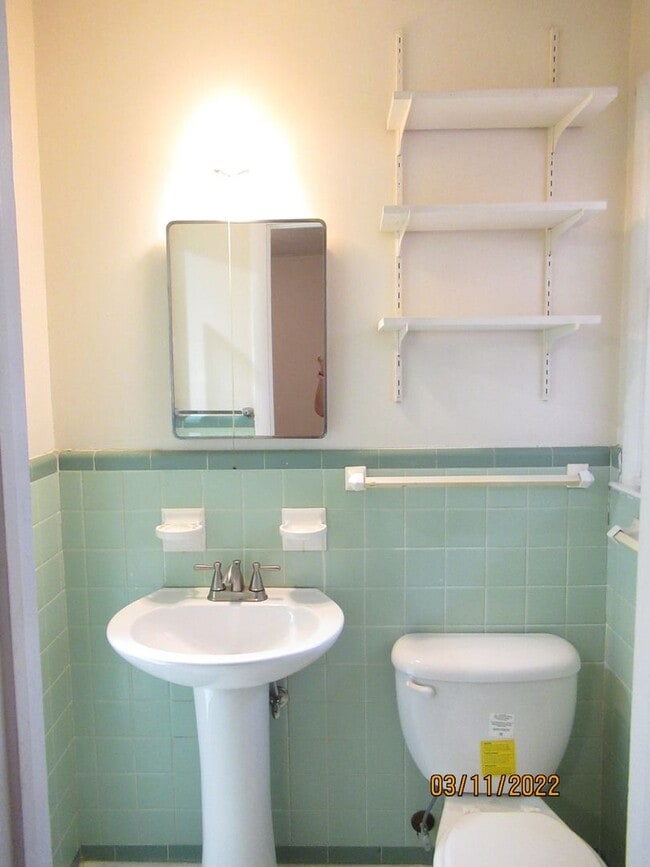 Building Photo - (Alice Drive Schools)- 3 Bedroom, 2 Bath S...