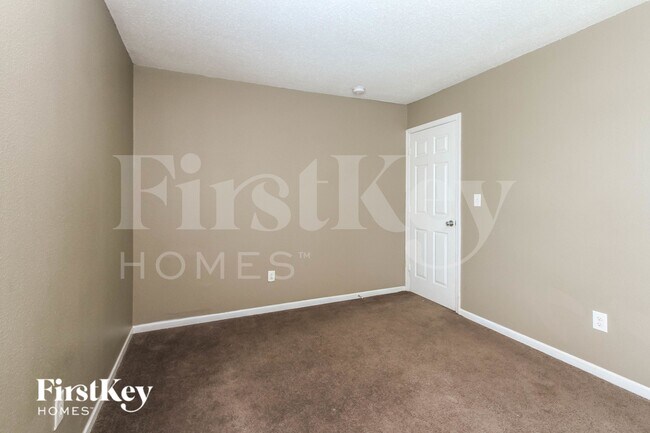 Building Photo - 353 Watercress Way