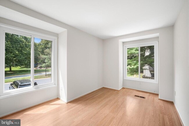 Building Photo - 9453 Chadburn Pl