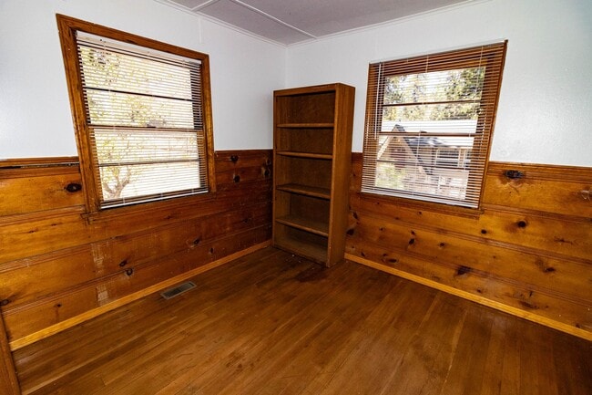 Building Photo - Cozy 3 Bedroom Home in Big Bear Lake