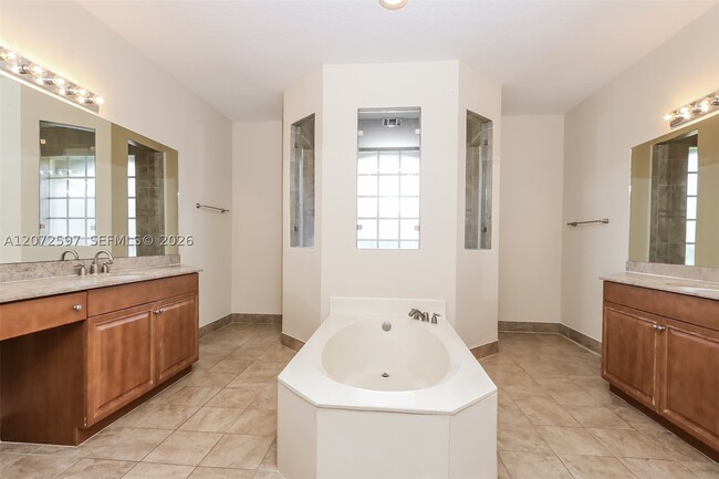 Building Photo - 8636 Cobblestone Point Cir