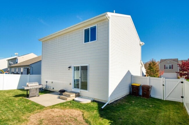 Building Photo - 2783 Au Gres River Dr