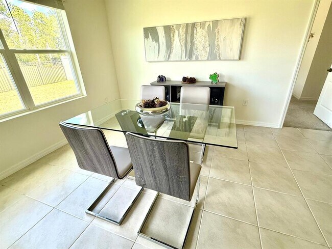 Building Photo - 17132 Edgemont Ln