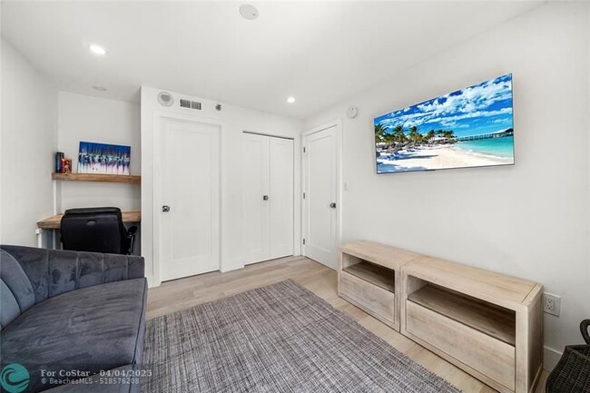 Building Photo - 1201 S Ocean Dr