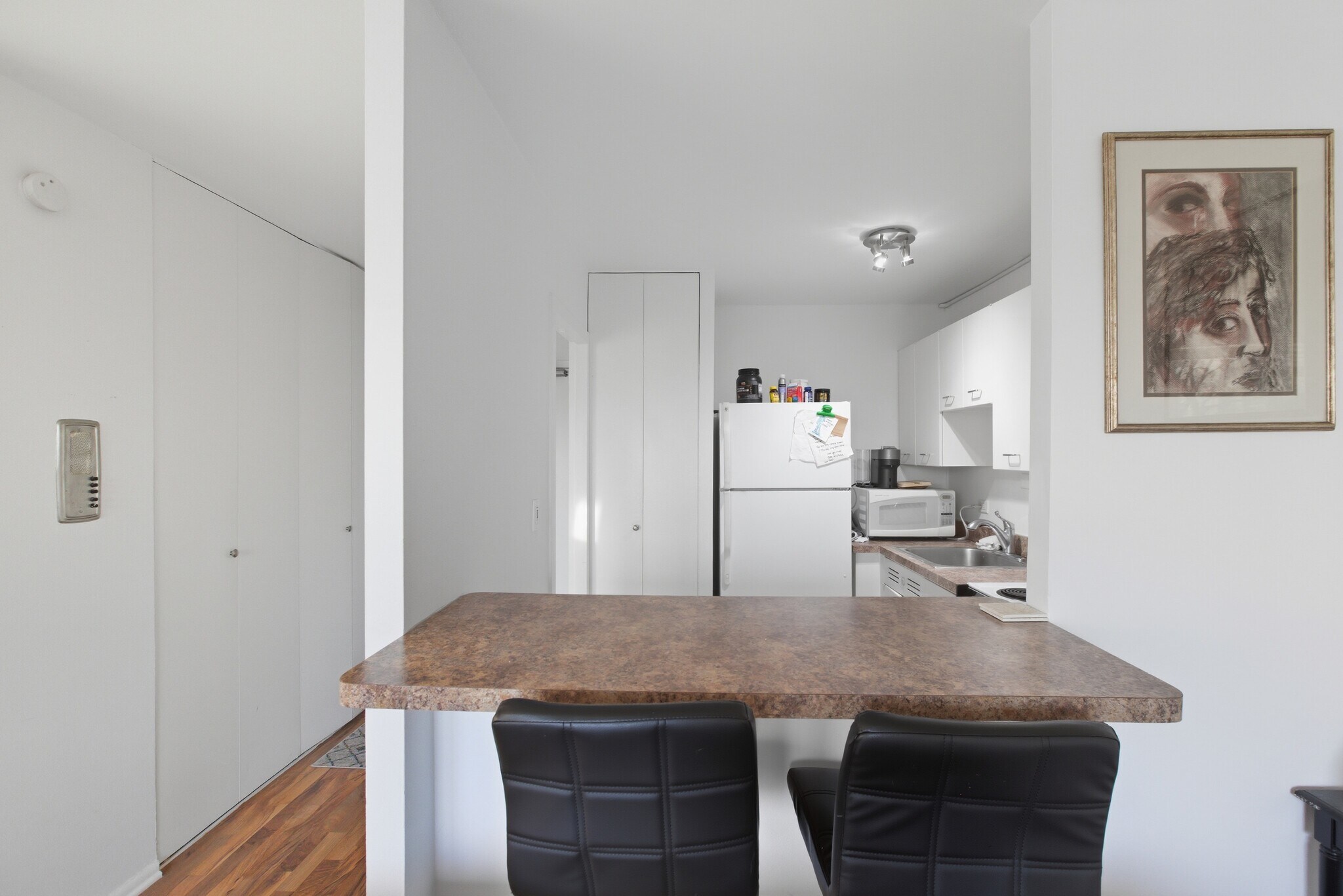 Building Photo - 1355 N Sandburg Ter