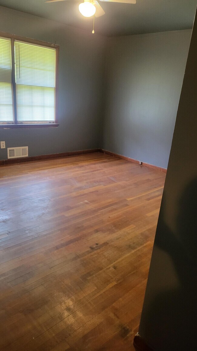 Building Photo - 2541 Meadow Lark Dr