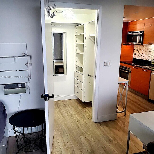 Building Photo - 50 Biscayne Blvd