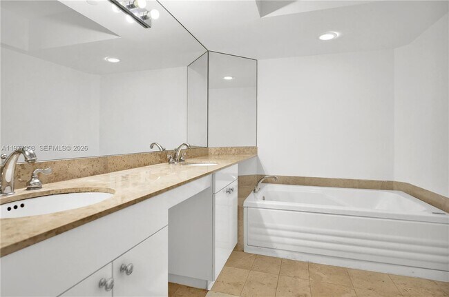 Building Photo - 4779 Collins Ave