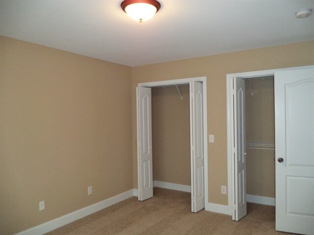 Building Photo - 6317 Stillglen Ln