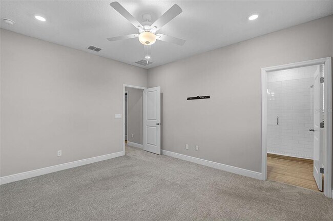 Building Photo - 6477 Cyrils Dr