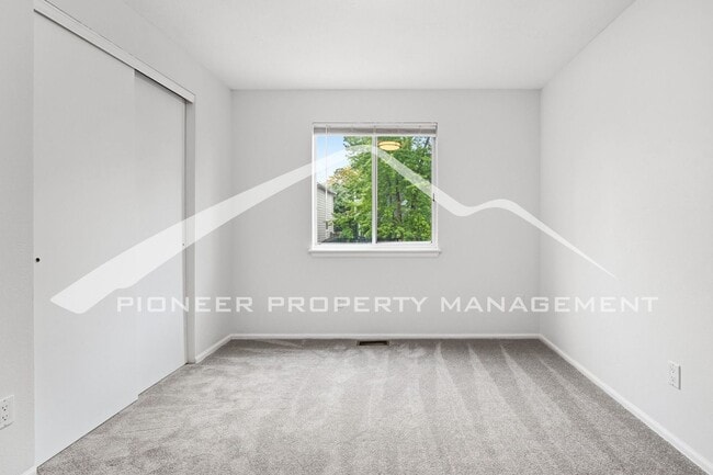 Building Photo - Charming home in Longmont