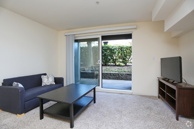 Interior Photo - Yugo Seattle Rivendell