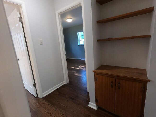 Building Photo - Beautifully remodeled 3 bed 2.5 bath house in Broomfield