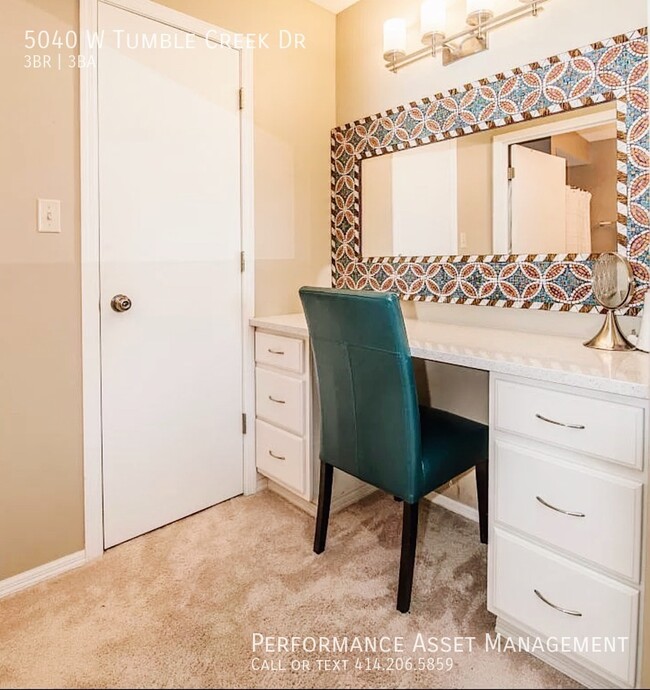Building Photo - 5040 W Tumble Creek Dr