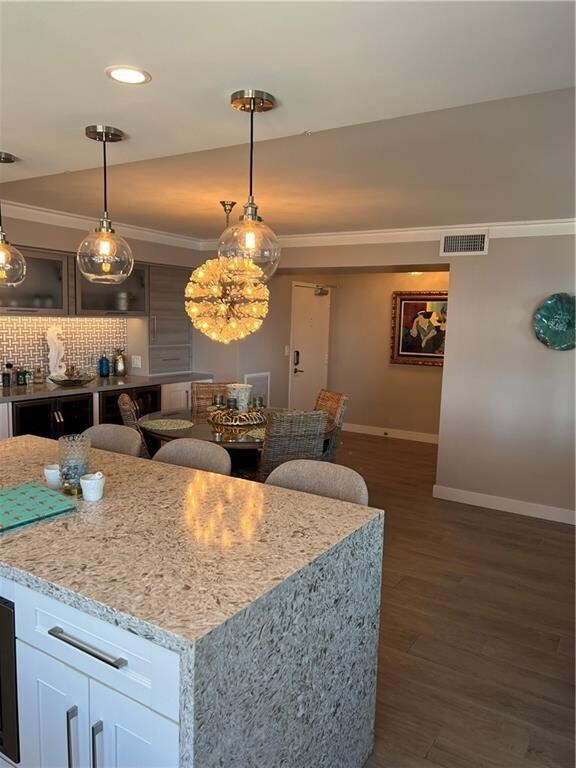 Building Photo - 5200 N Ocean Blvd