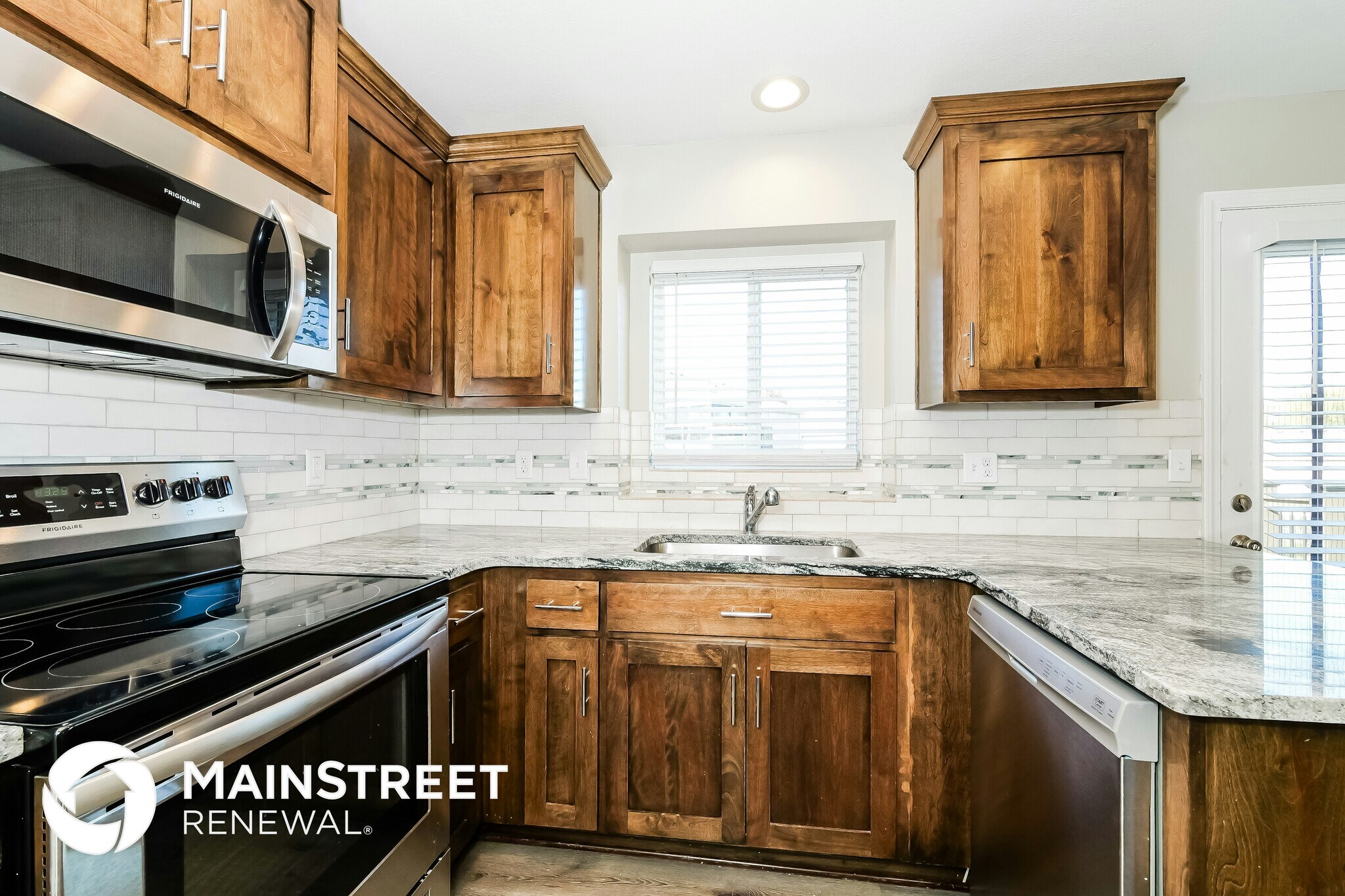 Building Photo - 418 Timbercreek Dr