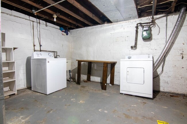 Building Photo - Garden Dr 1500-1502 MLR