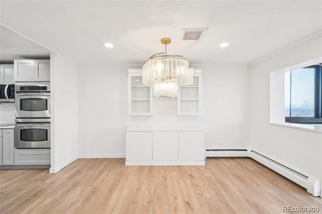 Building Photo - 3131 E Alameda Ave