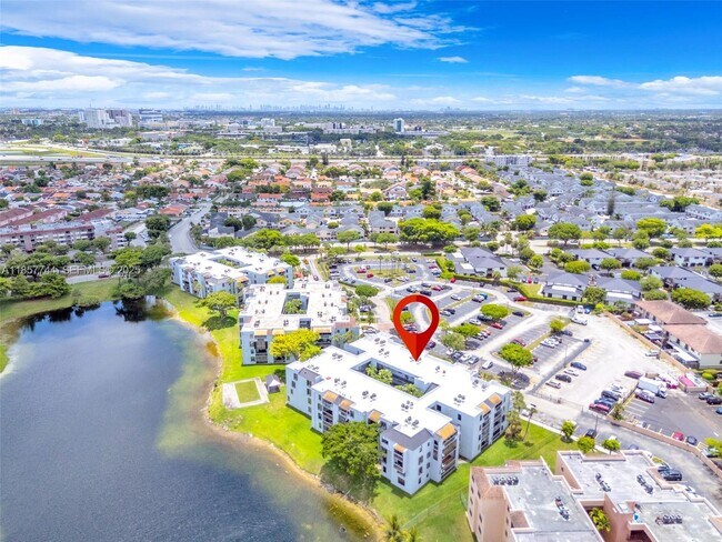 Building Photo - 12239 SW 14th Ln