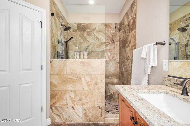 Building Photo - 856 E Harmony Wy