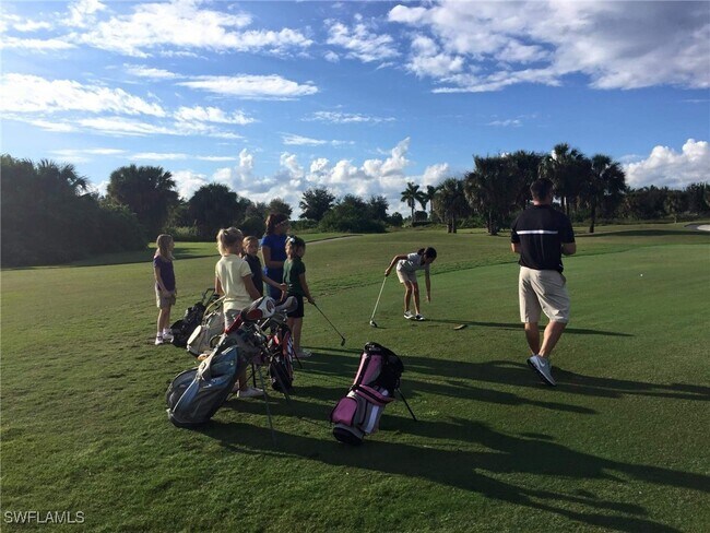 Building Photo - 1949 Par Dr