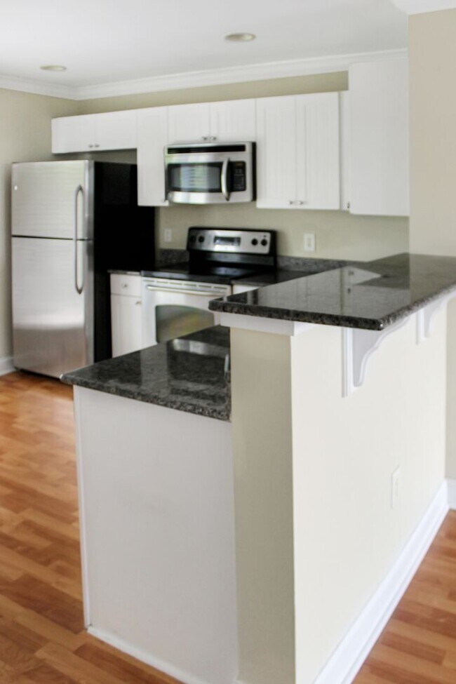 Building Photo - 1855 Candlewood Ct