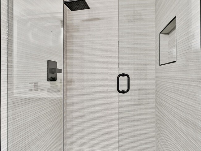 Building Photo - 21 Royal Palm Way