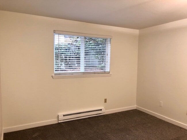 Building Photo - 2Bd/2Ba Kenmore Condo