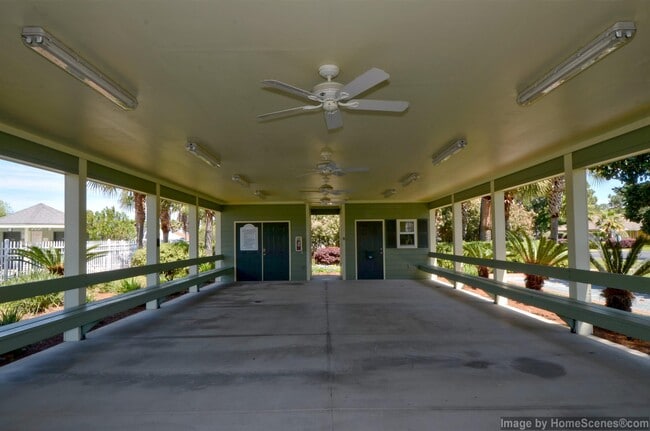 Building Photo - 437 S Shore Dr