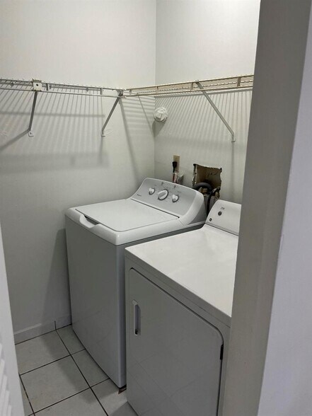 Building Photo - 5665 Boynton Cove Way