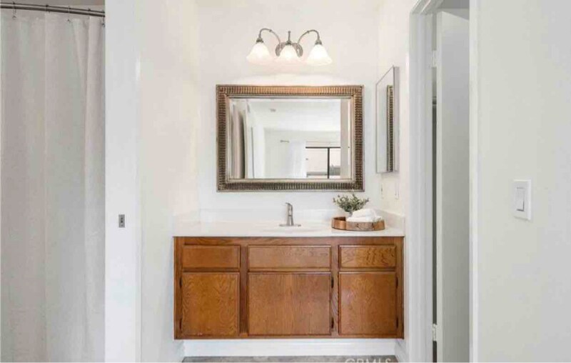 Building Photo - 6 Country Mile Rd