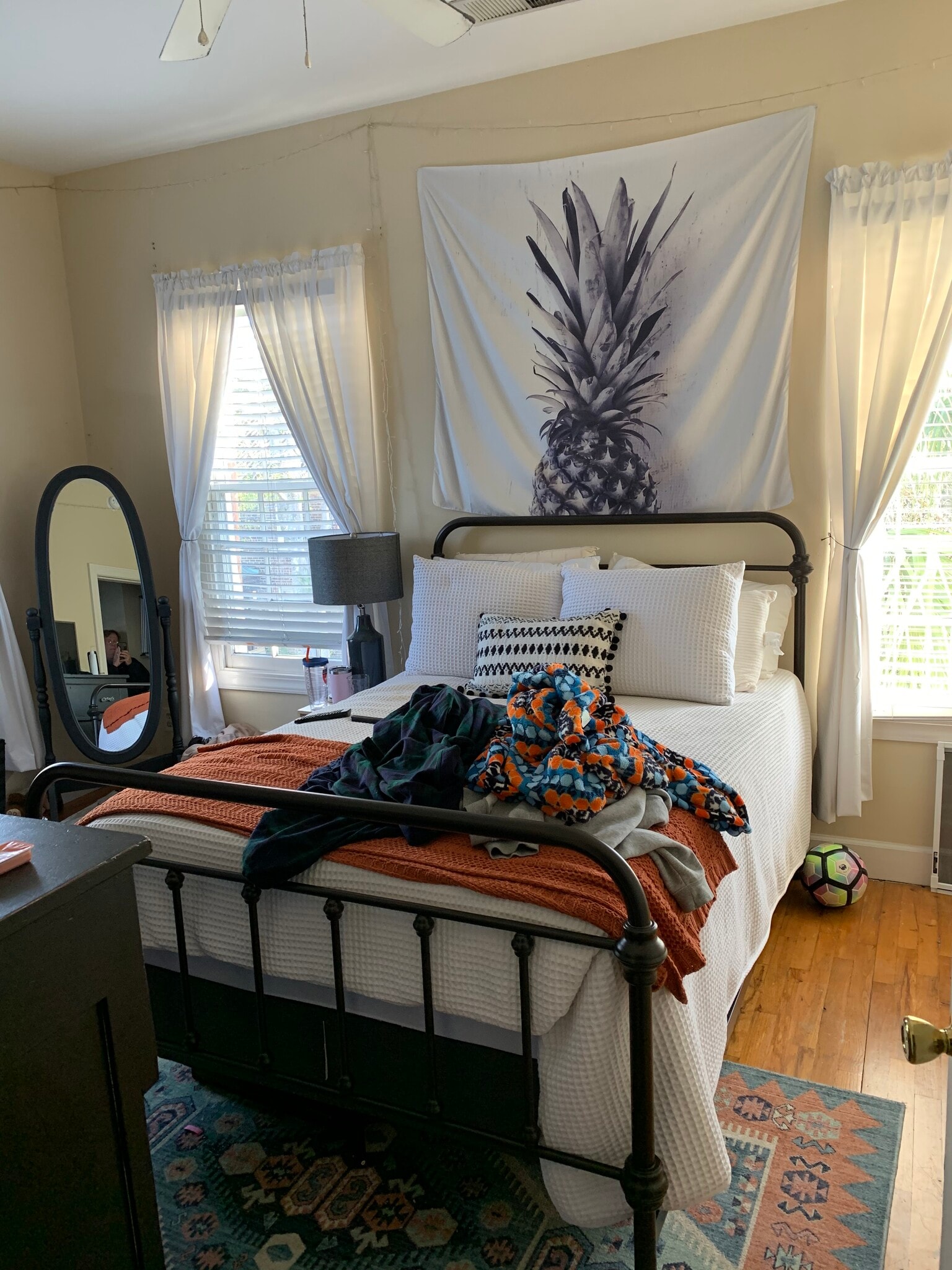 Bedroom 2 - 72 Beaufain St