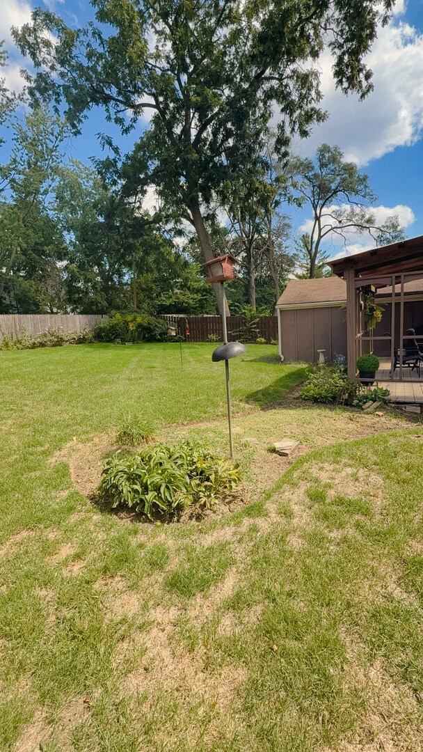 Building Photo - 557 Hardin Ave