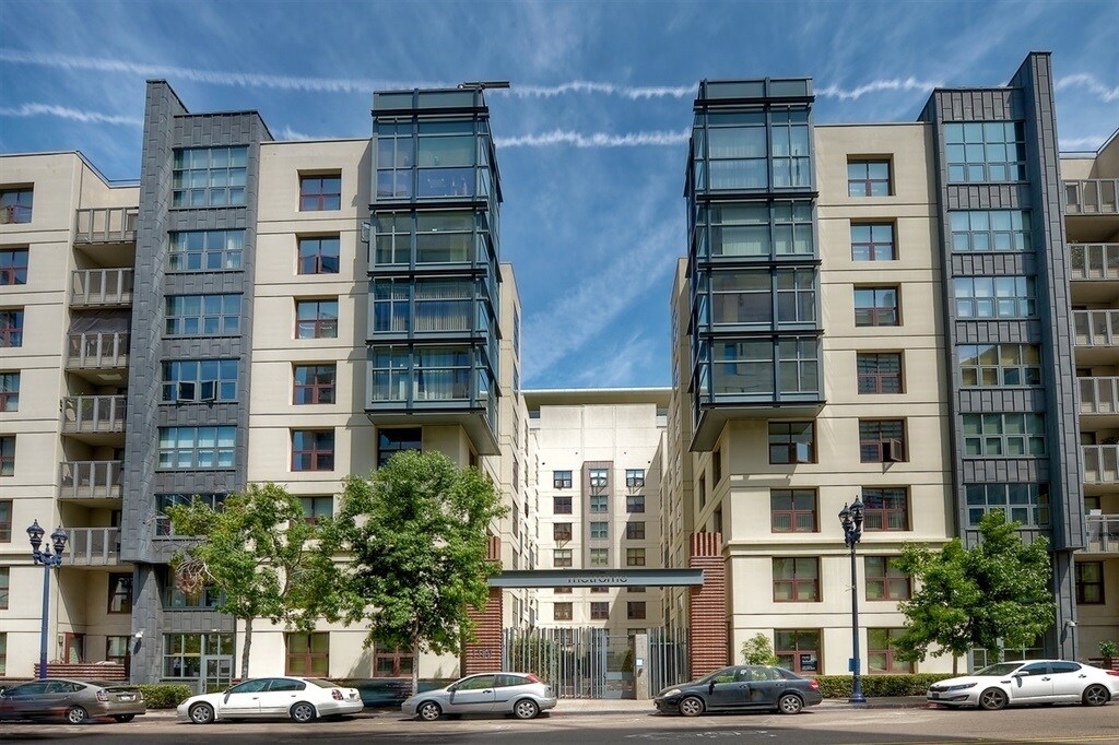 Building Photo - 1150 J St