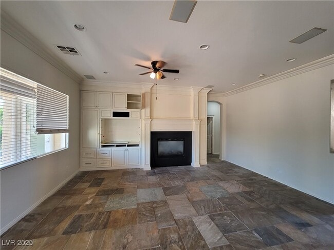 Building Photo - 9338 Wilderness Glen Ave