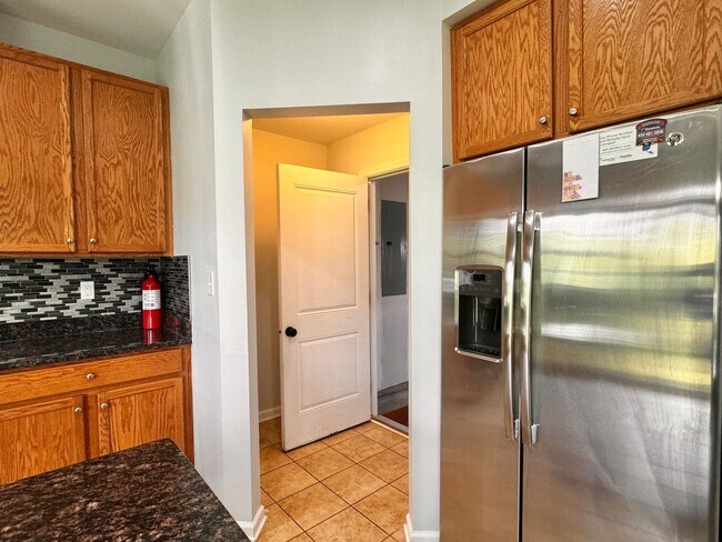 Building Photo - 145 Holly Hill Dr