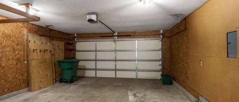 Building Photo - 2014 Mistral Ln E