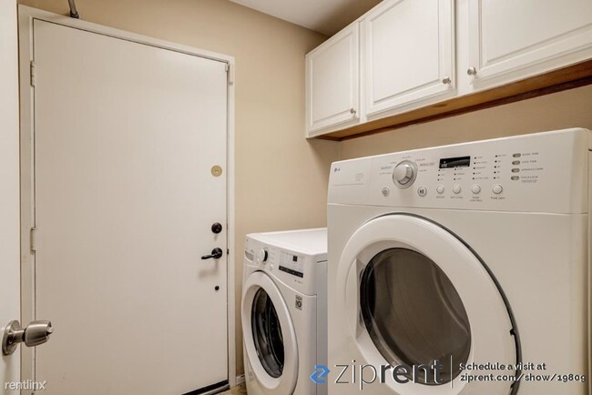 Building Photo - 2 br, 1.5 bath Condo - 730 Cory Drive, Ing...