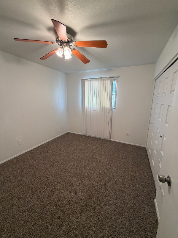 Building Photo - 1161 E Diamond Dr